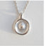 Tit medallion